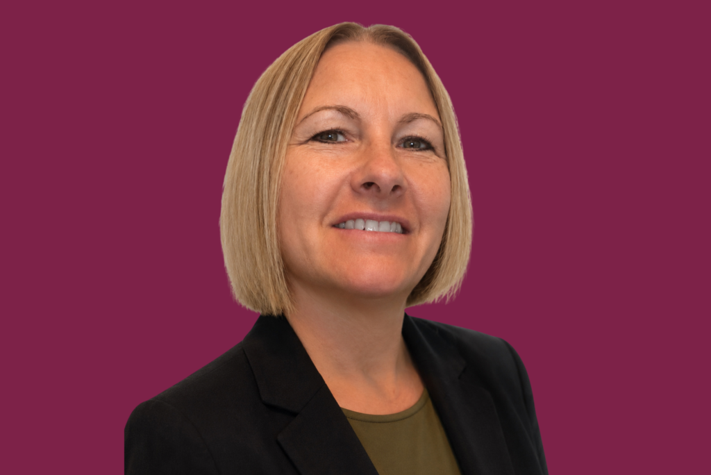 Headshot of Lisa Metcalf